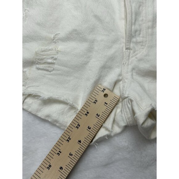 Levi’s 501 Button Fly Jean Shorts Women’s Size W28 White Cut Off Denim Inseam 2” - Picture 3 of 15